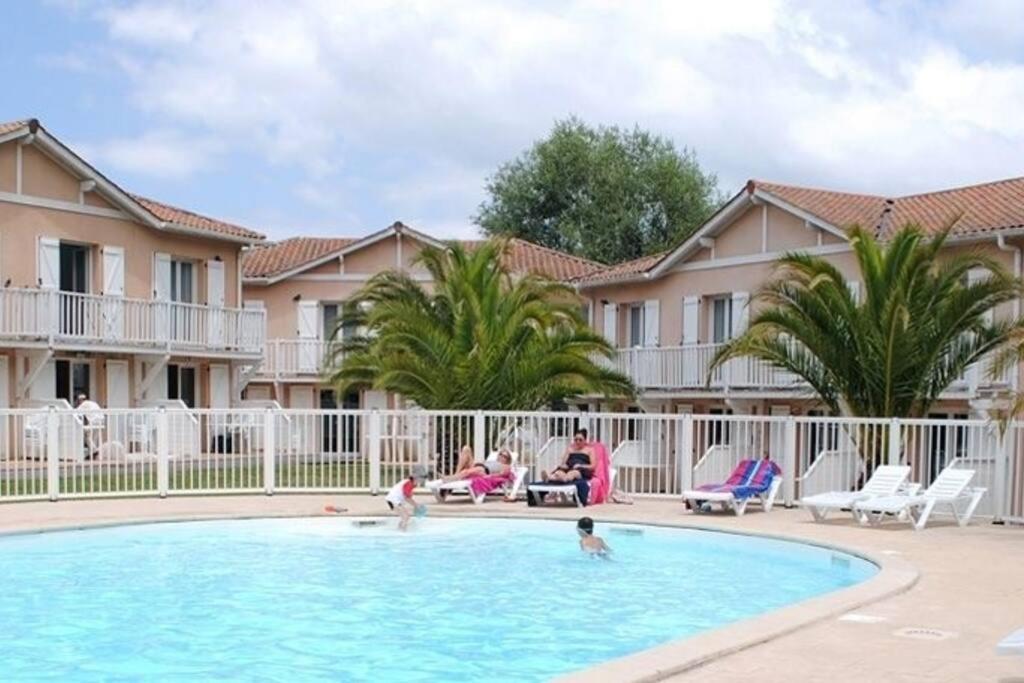 Apartament T3 En Duplex Avec Grande Piscine Anglet Zewnętrze zdjęcie